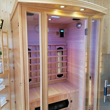 8888 Apartmanház Lispeszentadorján Kültér fotó
