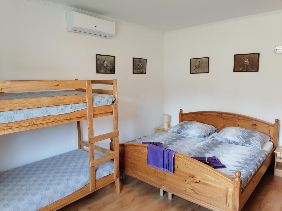 8888 Apartmanház Lispeszentadorján Kültér fotó