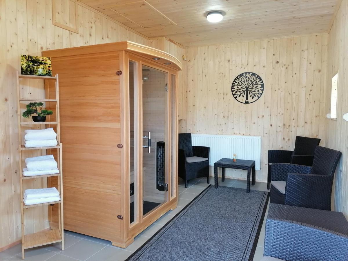 8888 Apartmanház Lispeszentadorján Kültér fotó