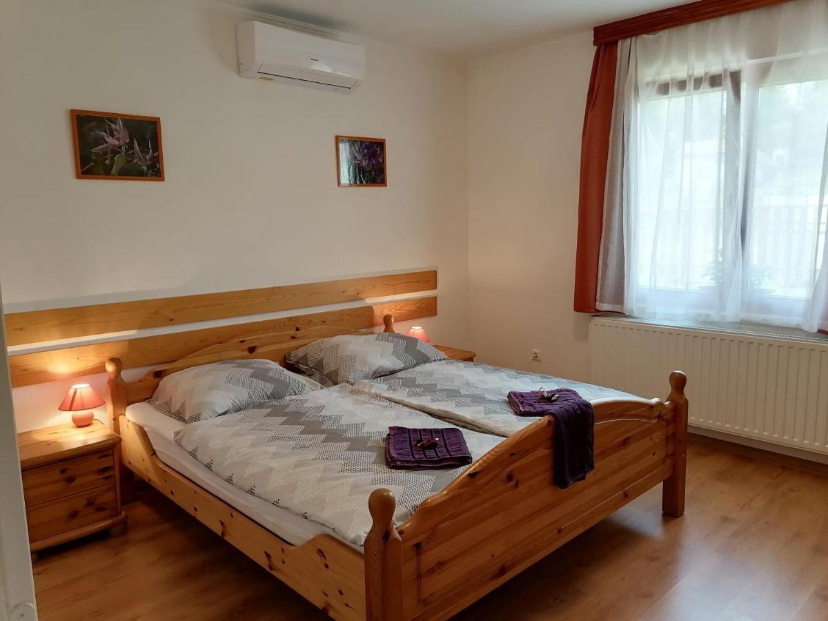 8888 Apartmanház Lispeszentadorján Kültér fotó