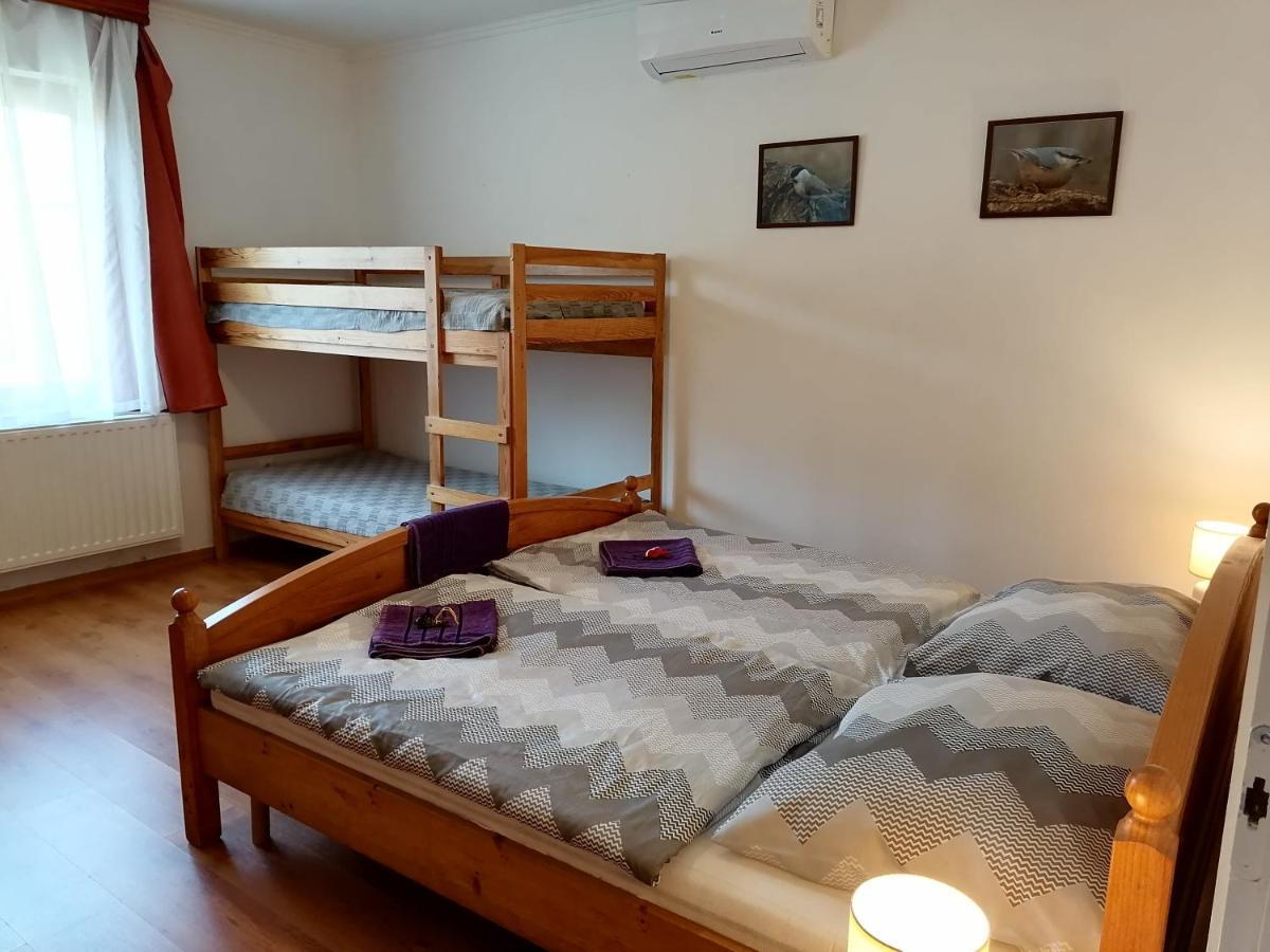 8888 Apartmanház Lispeszentadorján Kültér fotó